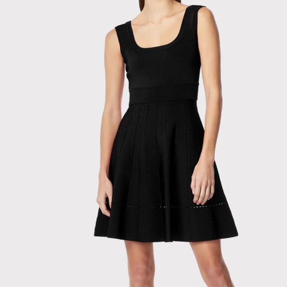 NWT HEVER LEGER SCOOP NECK FIT AND FLARE MINI DRESS in black - Picture 3 of 3